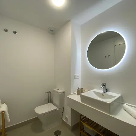 Zen Apartment *