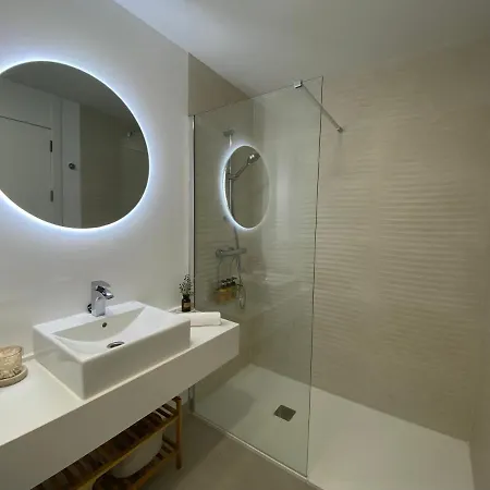 Zen Apartment